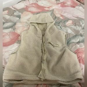 Shop Stevie fleece vest size L